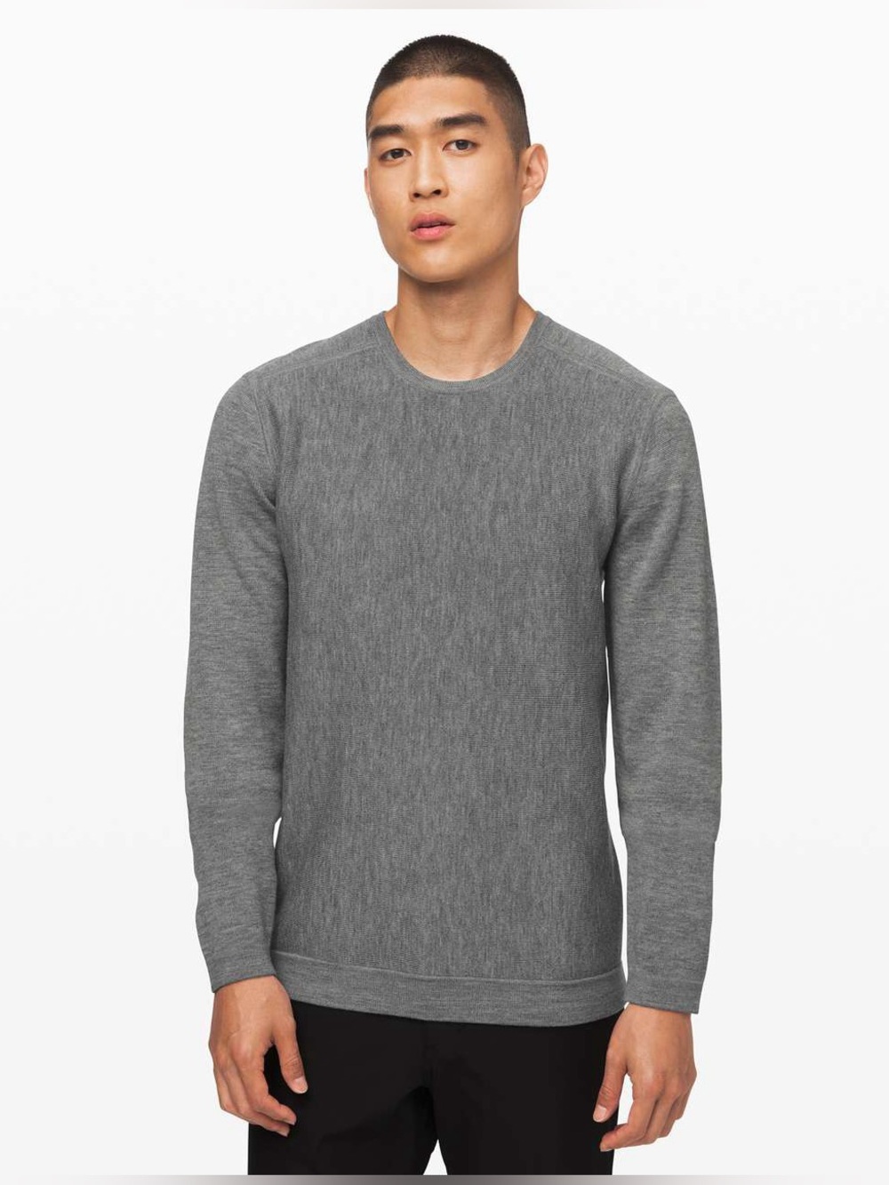 Lululemon Men’s Alpine Air Crew
Heathered Core Medium Grey XL